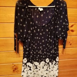Short sleeve Navy Blue with White Flowers Top